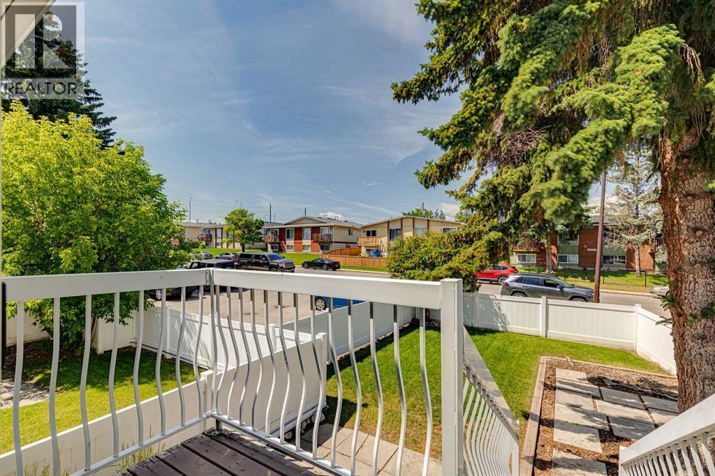 11424 8 Street SW, Calgary, Alberta  T2W 4J5 - Photo 16 - A2328216