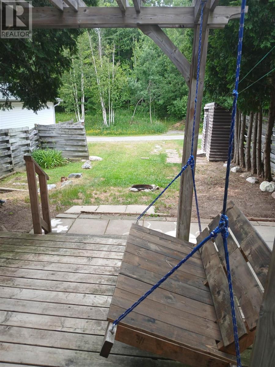 13 Gauthier Pl, Elliot Lake, Ontario  P5A 3L5 - Photo 2 - SM261821