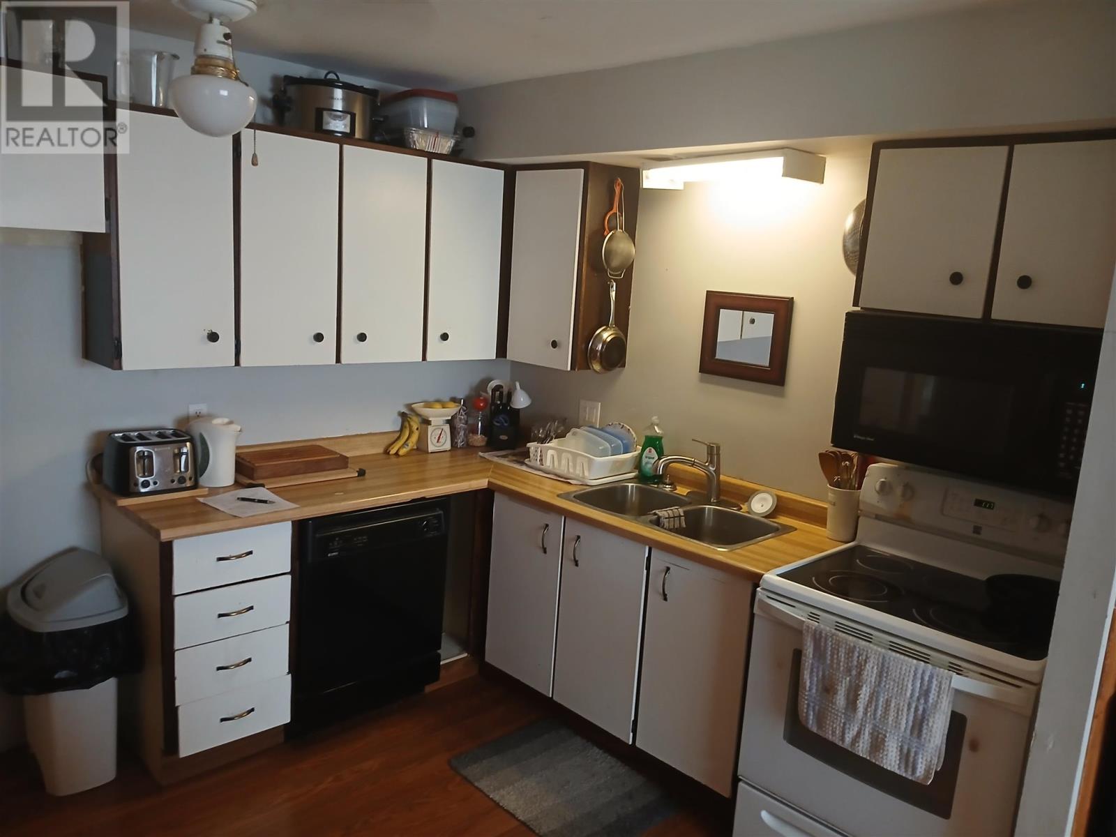13 Gauthier Pl, Elliot Lake, Ontario  P5A 3L5 - Photo 3 - SM261821