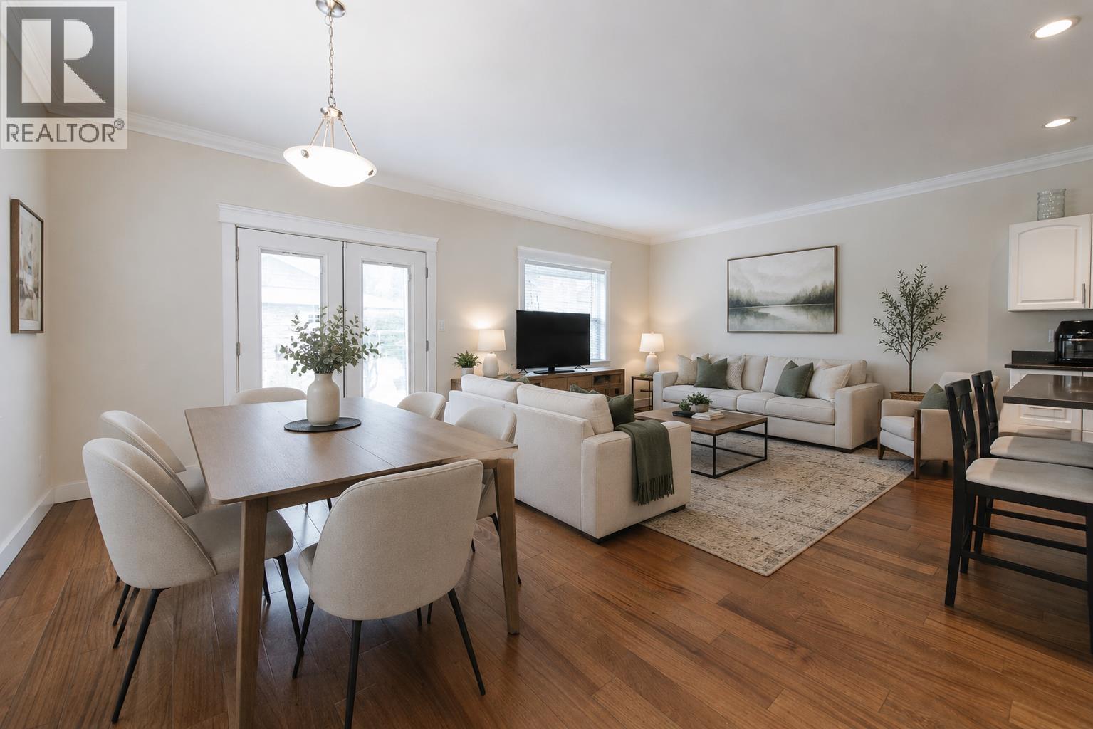 766 Gerussi Lane, Gibsons, British Columbia  V0N 1V7 - Photo 6 - R3093644