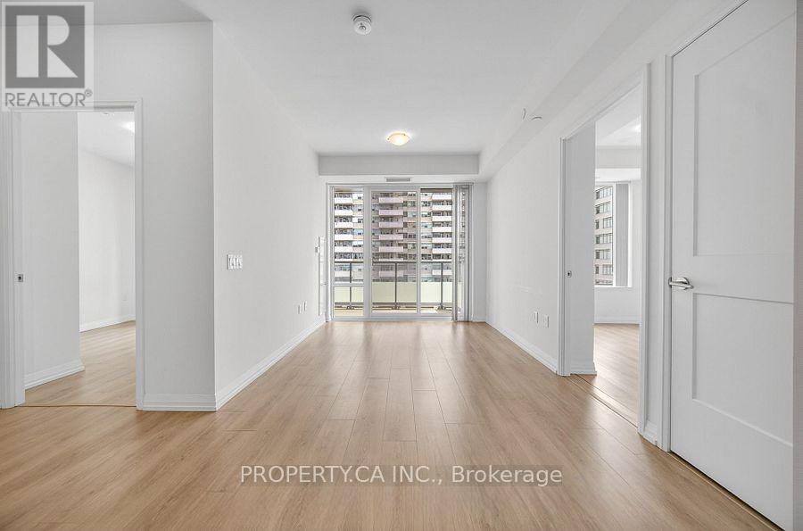 1720 - 50 Dunfield Avenue, Toronto, Ontario  M4S 0E4 - Photo 2 - C13551464