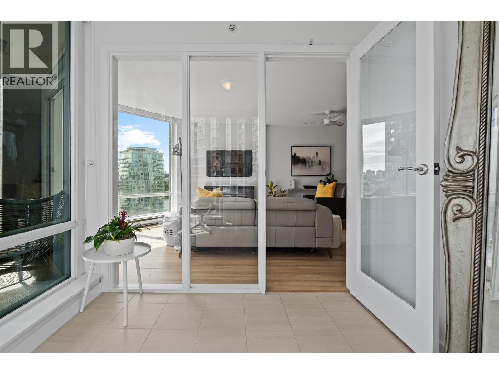 1207 455 Beach Crescent, Vancouver, British Columbia V6Z 3E5 - Photo 17 - R3145126