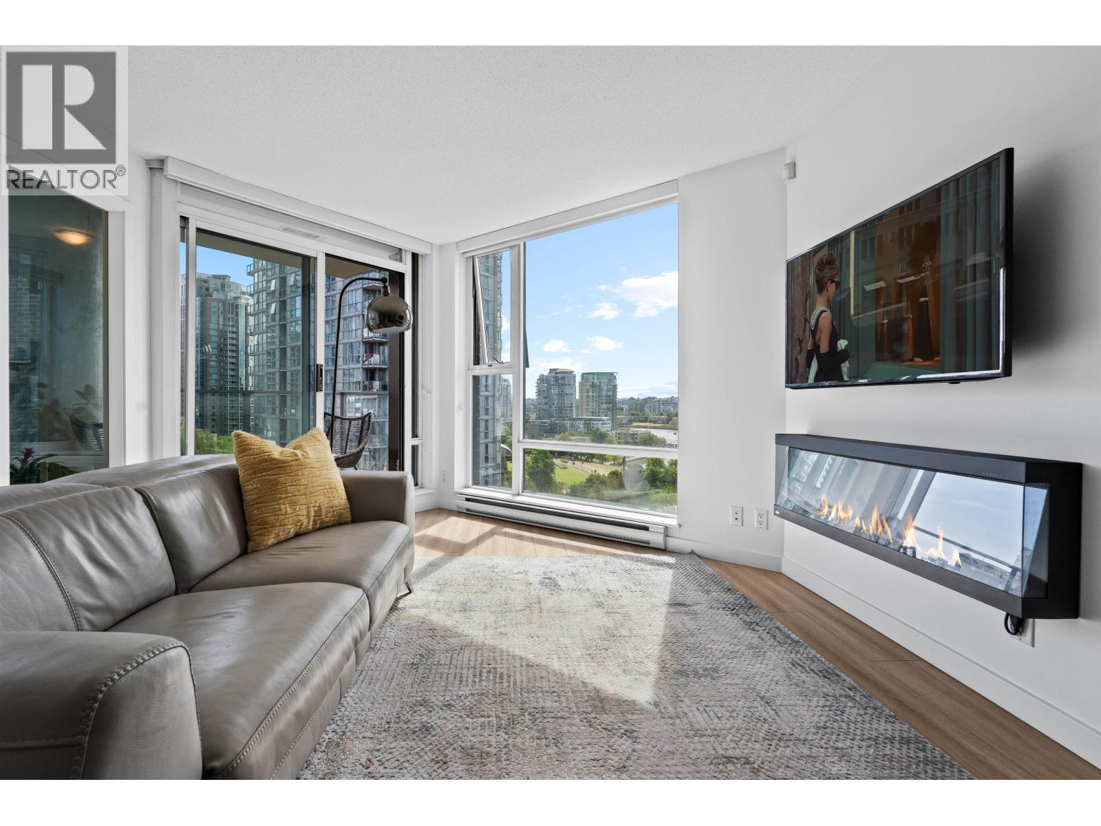1207 455 Beach Crescent, Vancouver, British Columbia V6Z 3E5 - Photo 4 - R3145126
