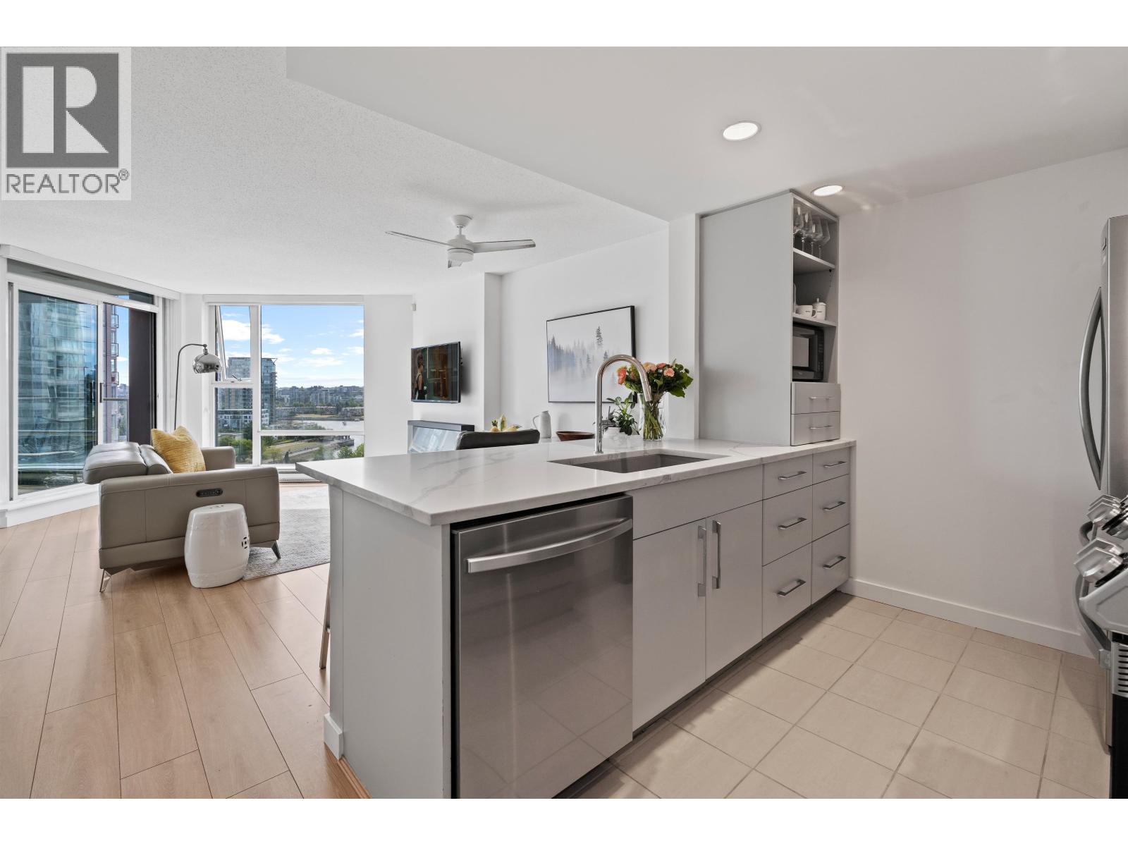 1207 455 Beach Crescent, Vancouver, British Columbia V6Z 3E5 - Photo 6 - R3145126