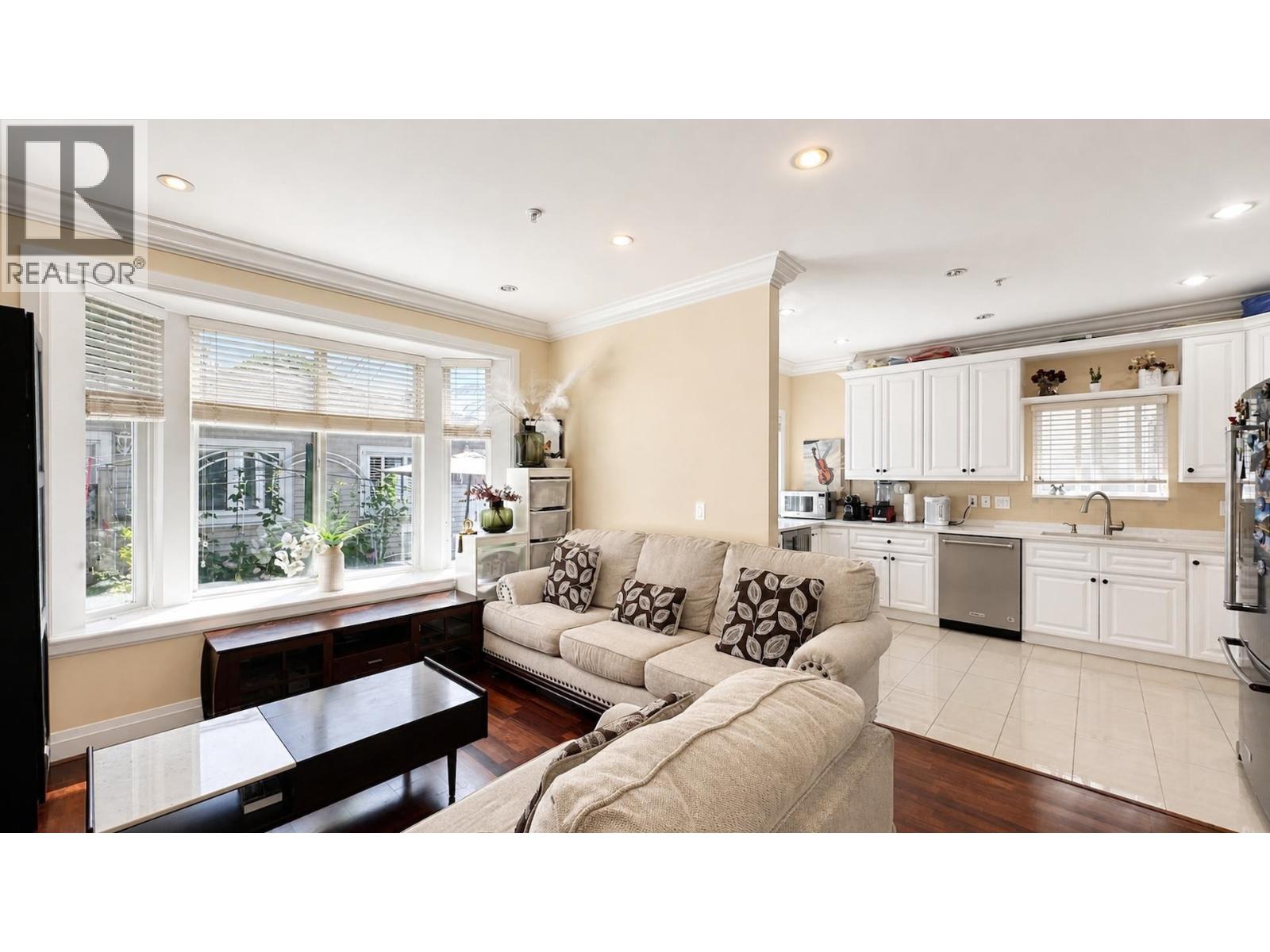 8318 Fremlin Street, Vancouver, British Columbia  V6P 3X2 - Photo 8 - R3145135