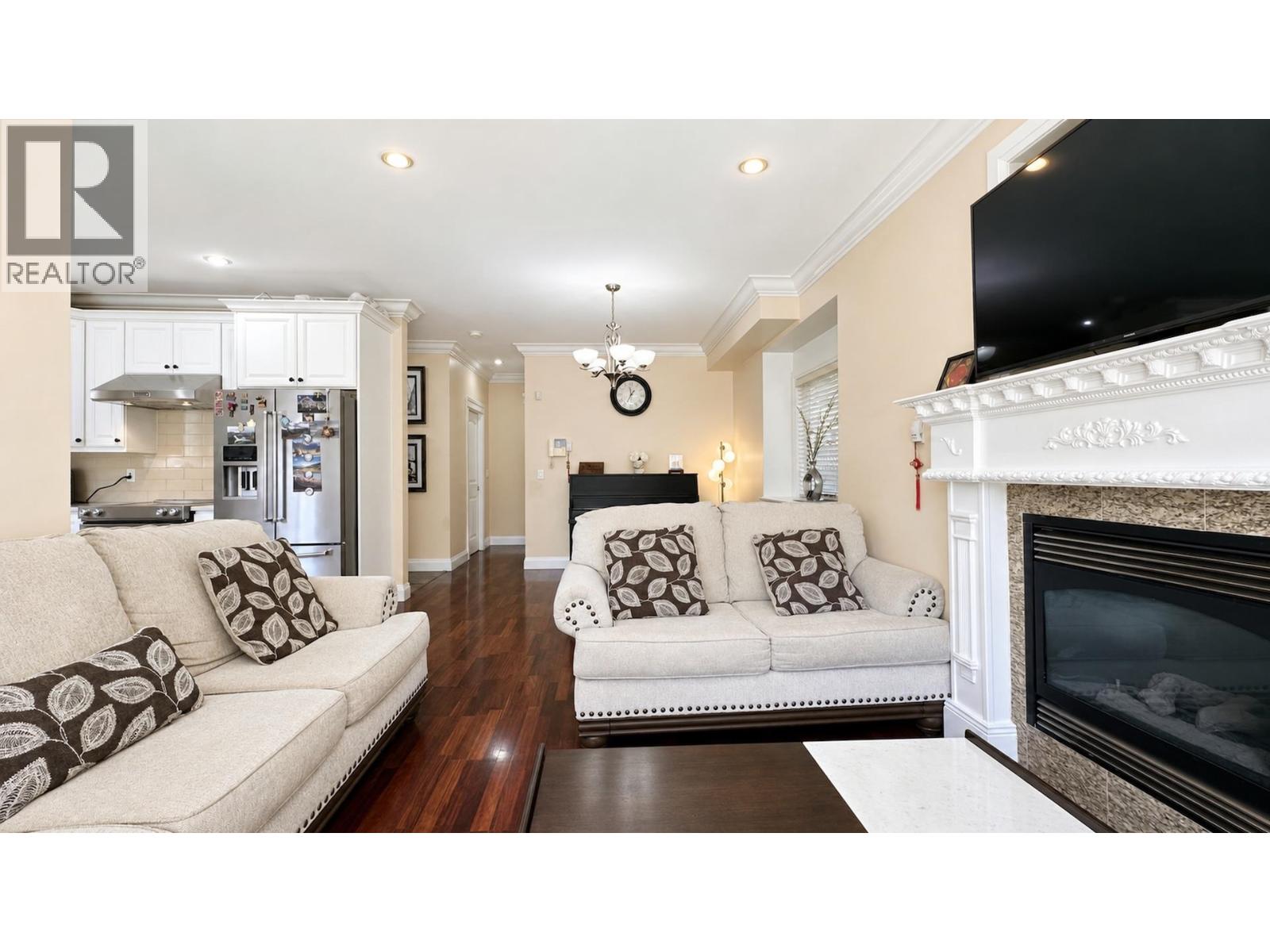 8318 Fremlin Street, Vancouver, British Columbia  V6P 3X2 - Photo 9 - R3145135