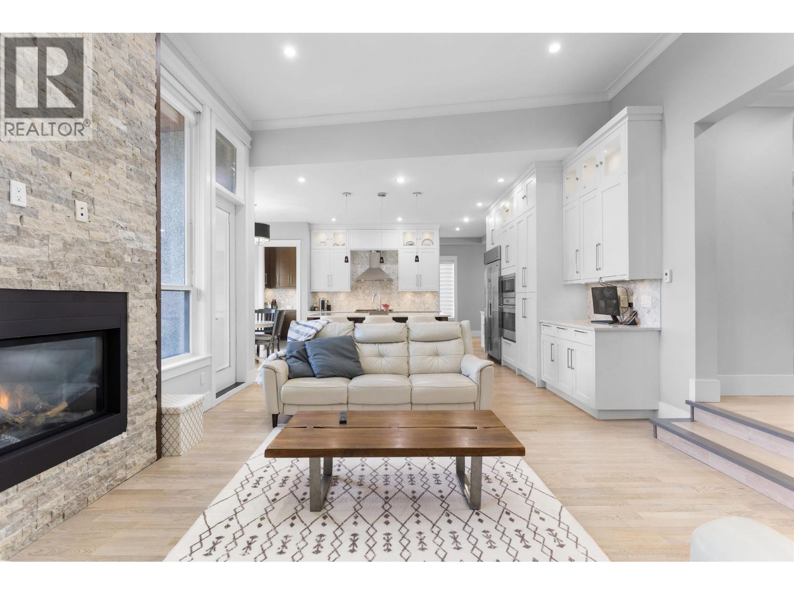 8656 Gilley Avenue, Burnaby, British Columbia  V5J 4Y5 - Photo 16 - R3145099