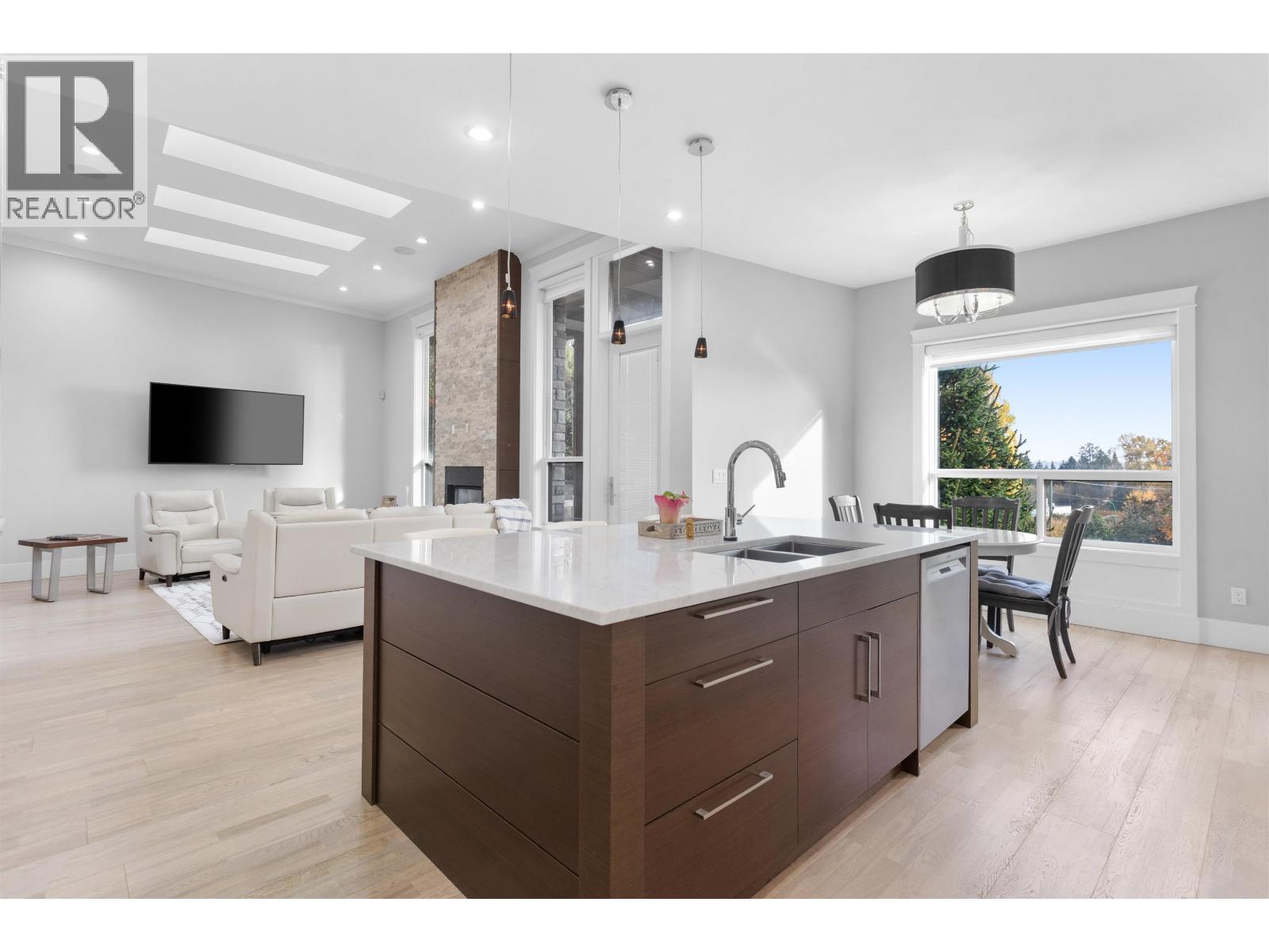 8656 Gilley Avenue, Burnaby, British Columbia  V5J 4Y5 - Photo 17 - R3145099