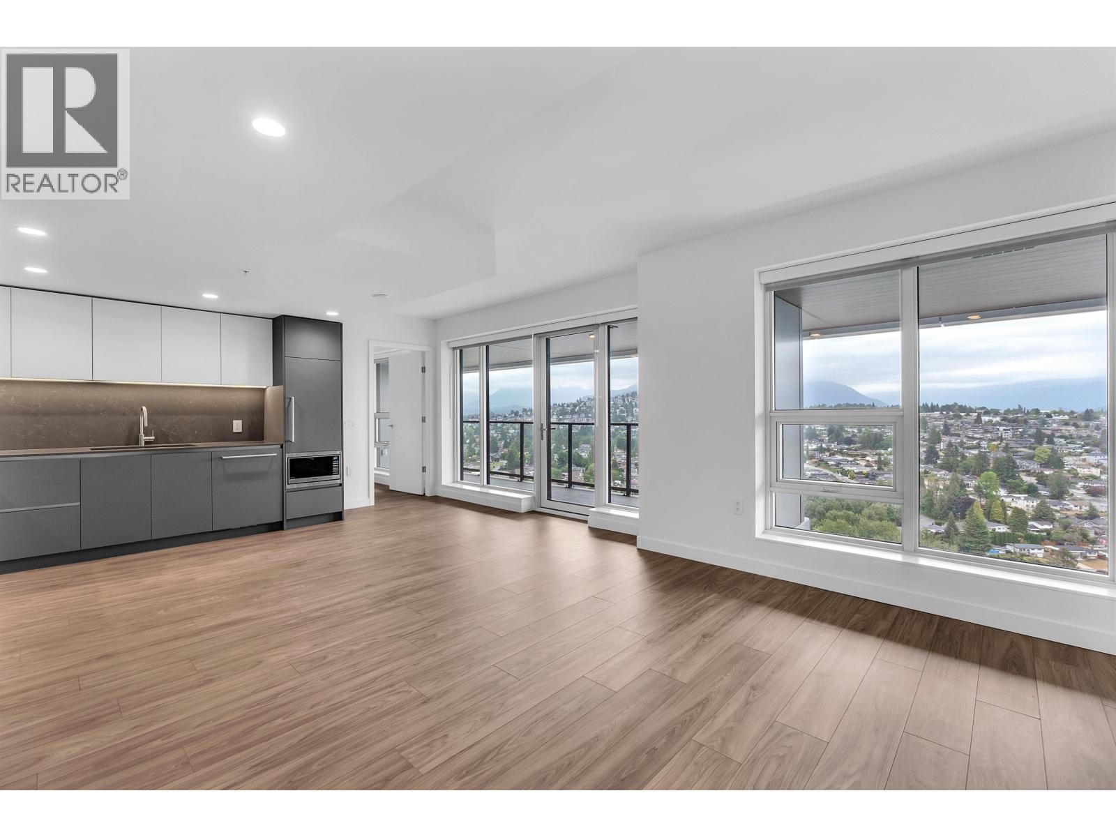 3402 2135 SPRINGER AVENUE, Burnaby