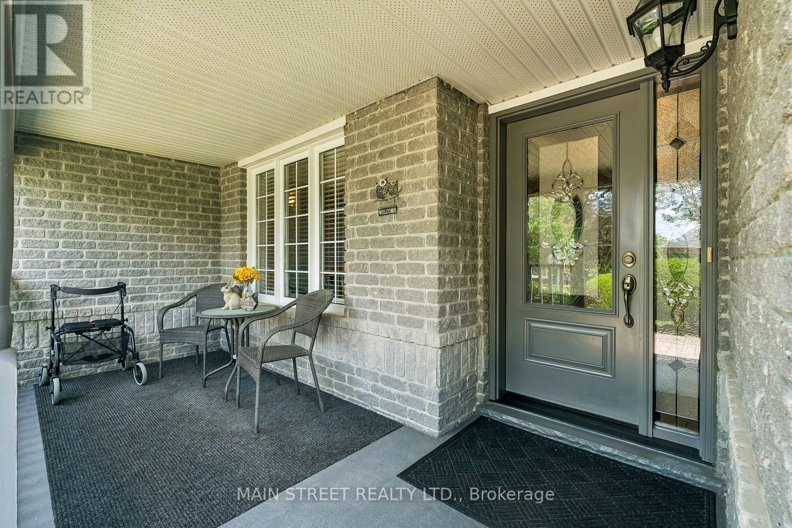 33 Highcastle Avenue, Georgina, Ontario  L4P 4B4 - Photo 6 - N13551380