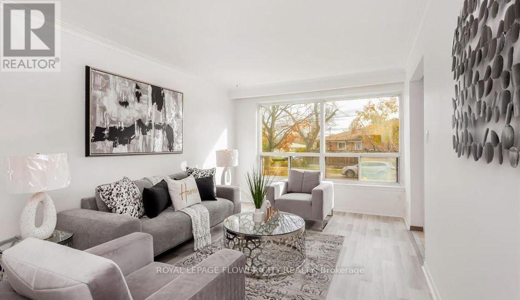 3 Clayhall Crescent, Toronto, Ontario M3J 1W5 - Photo 6 - W13551436