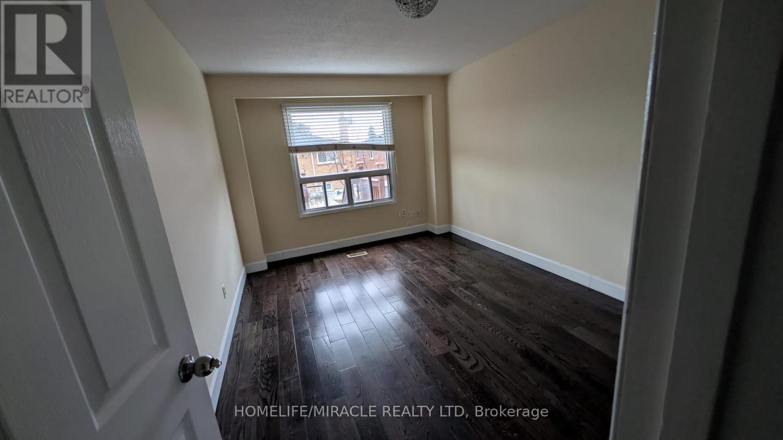 378 Hansen Road, Brampton, Ontario L6V 3P7 - Photo 10 - W13551458
