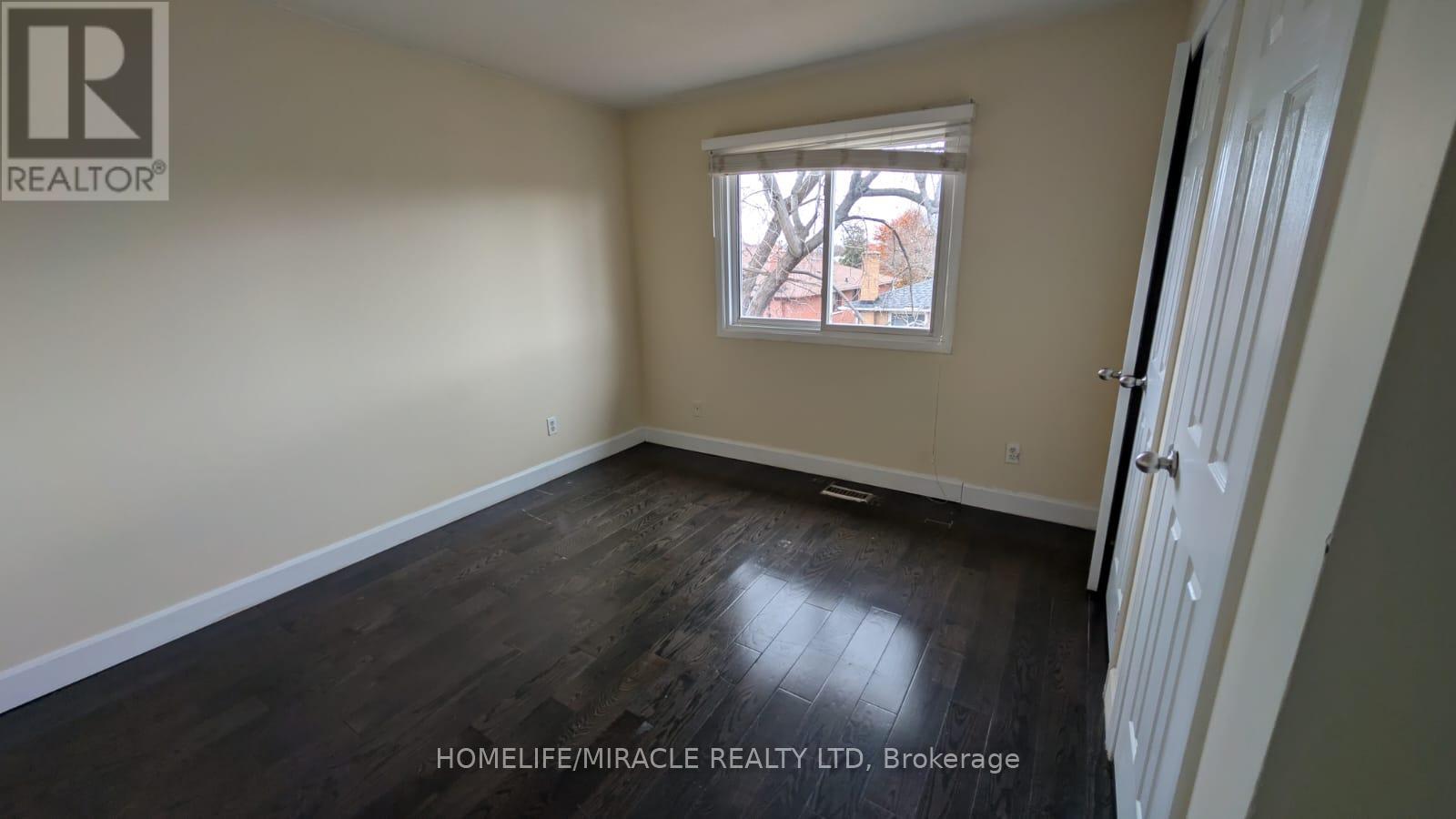 378 Hansen Road, Brampton, Ontario L6V 3P7 - Photo 6 - W13551458