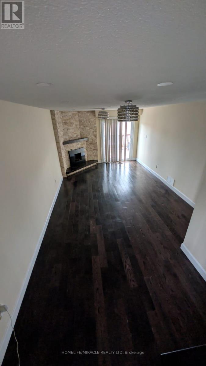 378 Hansen Road, Brampton, Ontario L6V 3P7 - Photo 8 - W13551458