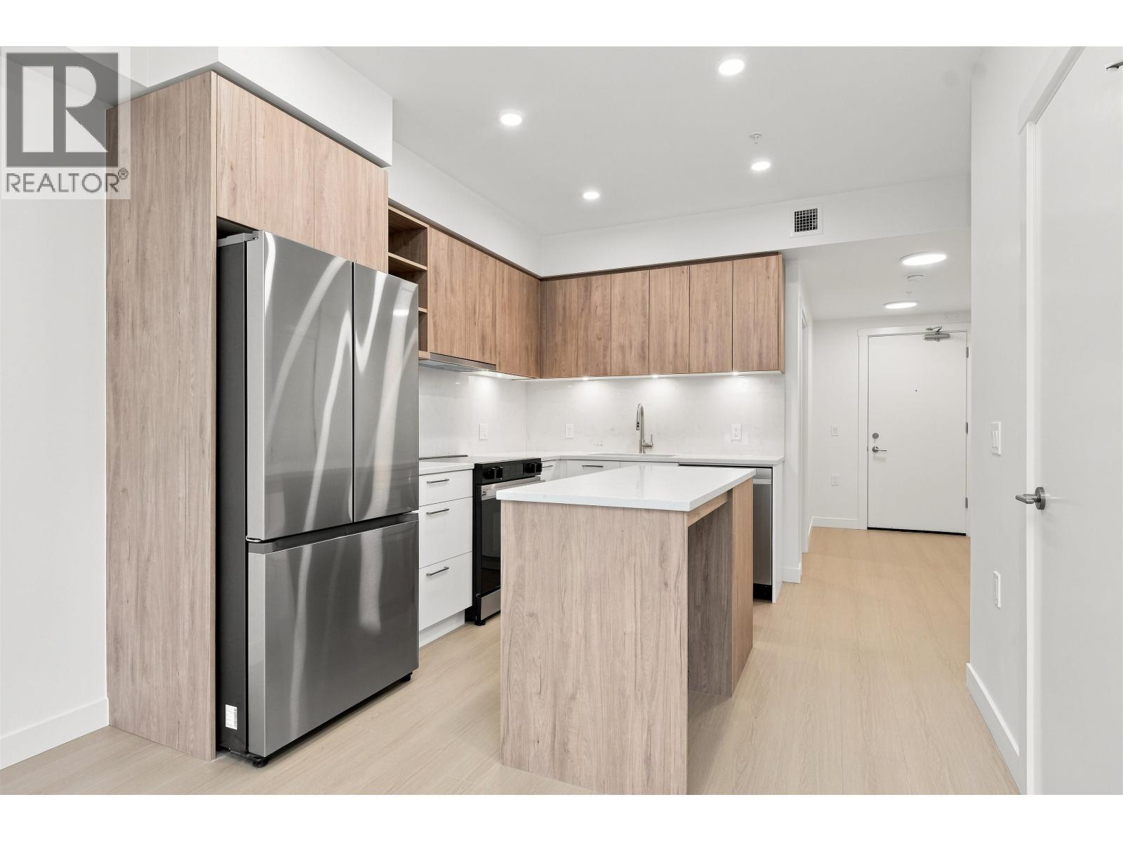 114 82 First Street, New Westminster, British Columbia V3L 0L8 - Photo 3 - R3144836