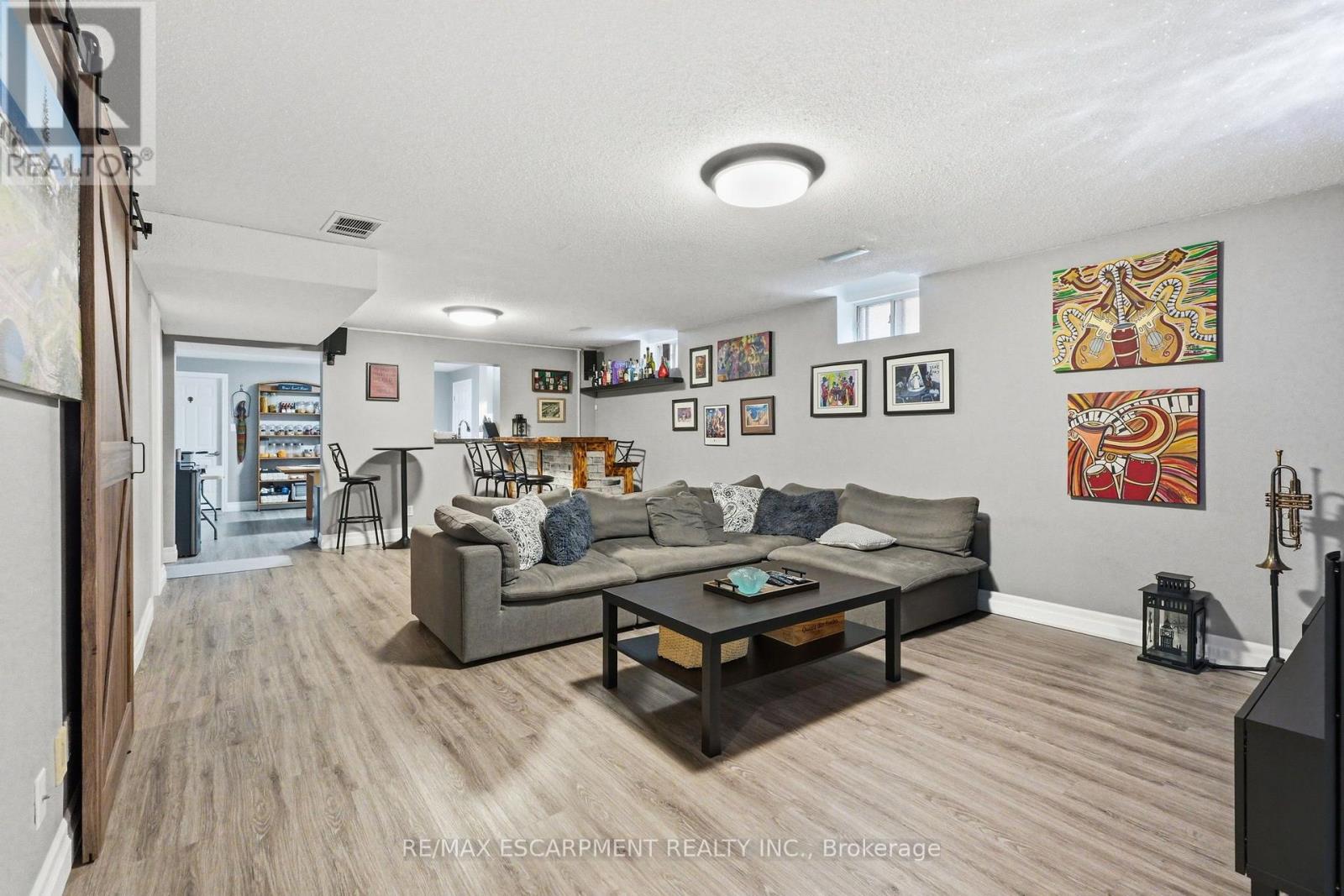 Lower - 303 Caledon Avenue, Hamilton, Ontario L9C 3C9 - Photo 10 - X13551408
