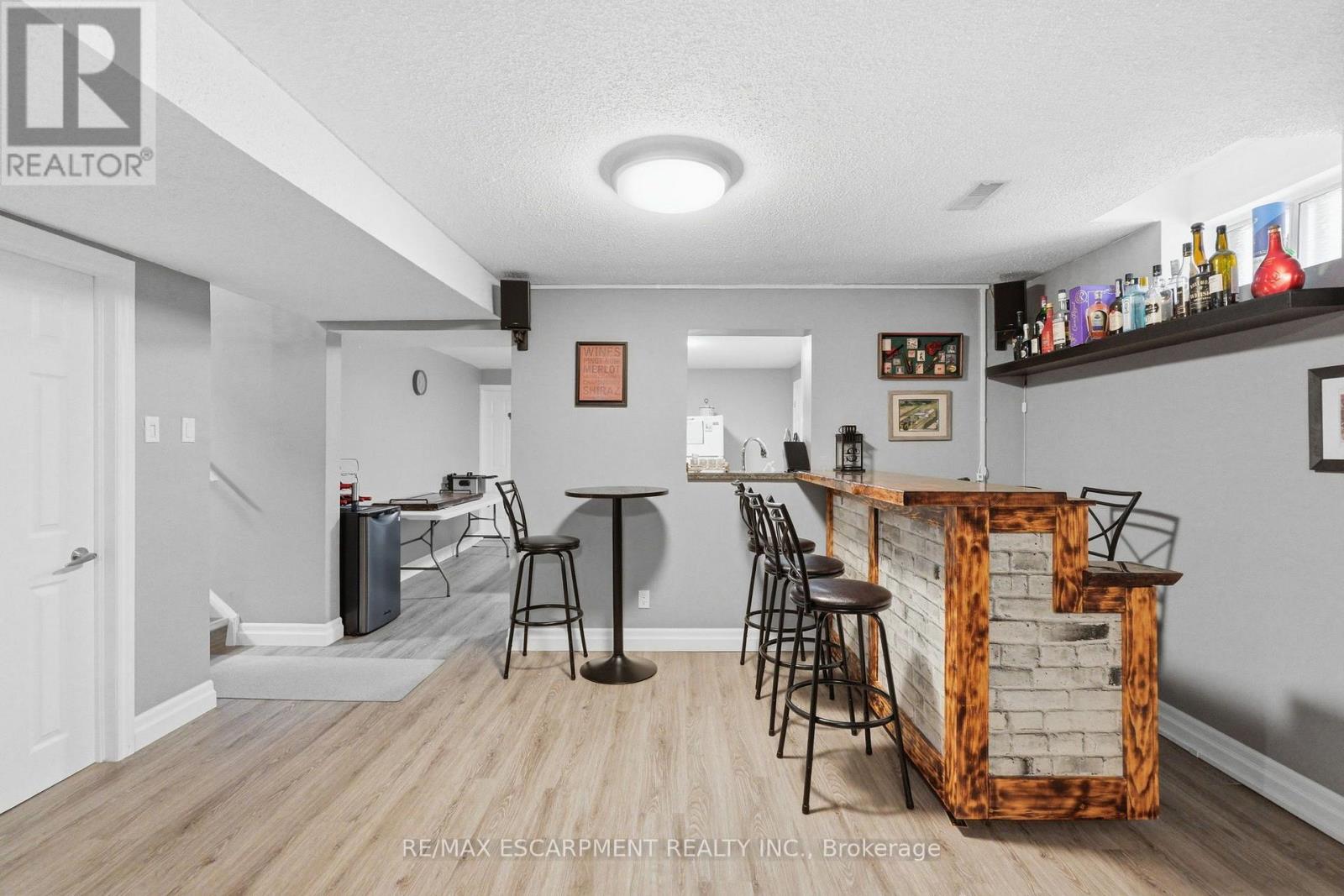 Lower - 303 Caledon Avenue, Hamilton, Ontario L9C 3C9 - Photo 12 - X13551408