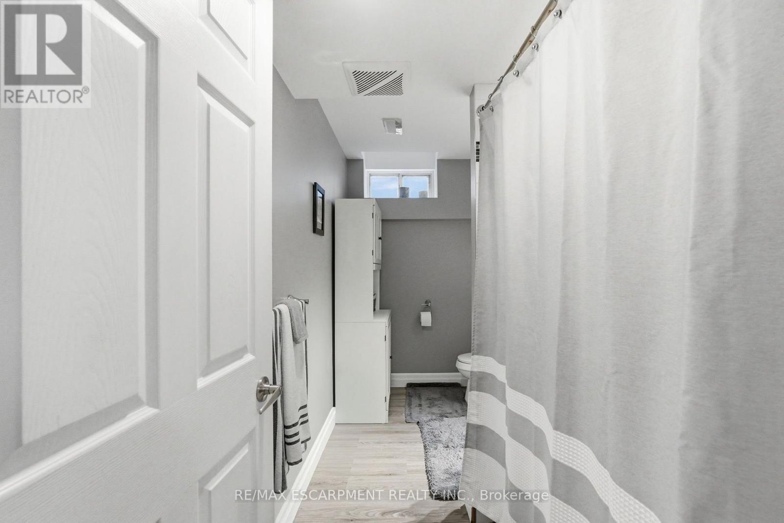 Lower - 303 Caledon Avenue, Hamilton, Ontario L9C 3C9 - Photo 25 - X13551408