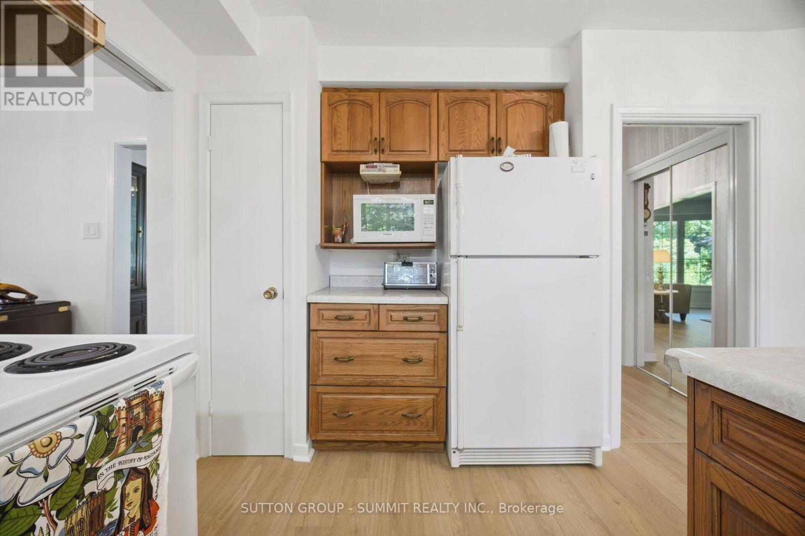 3359 Enniskillen Circle, Mississauga, Ontario  L5C 2M9 - Photo 11 - W13549648