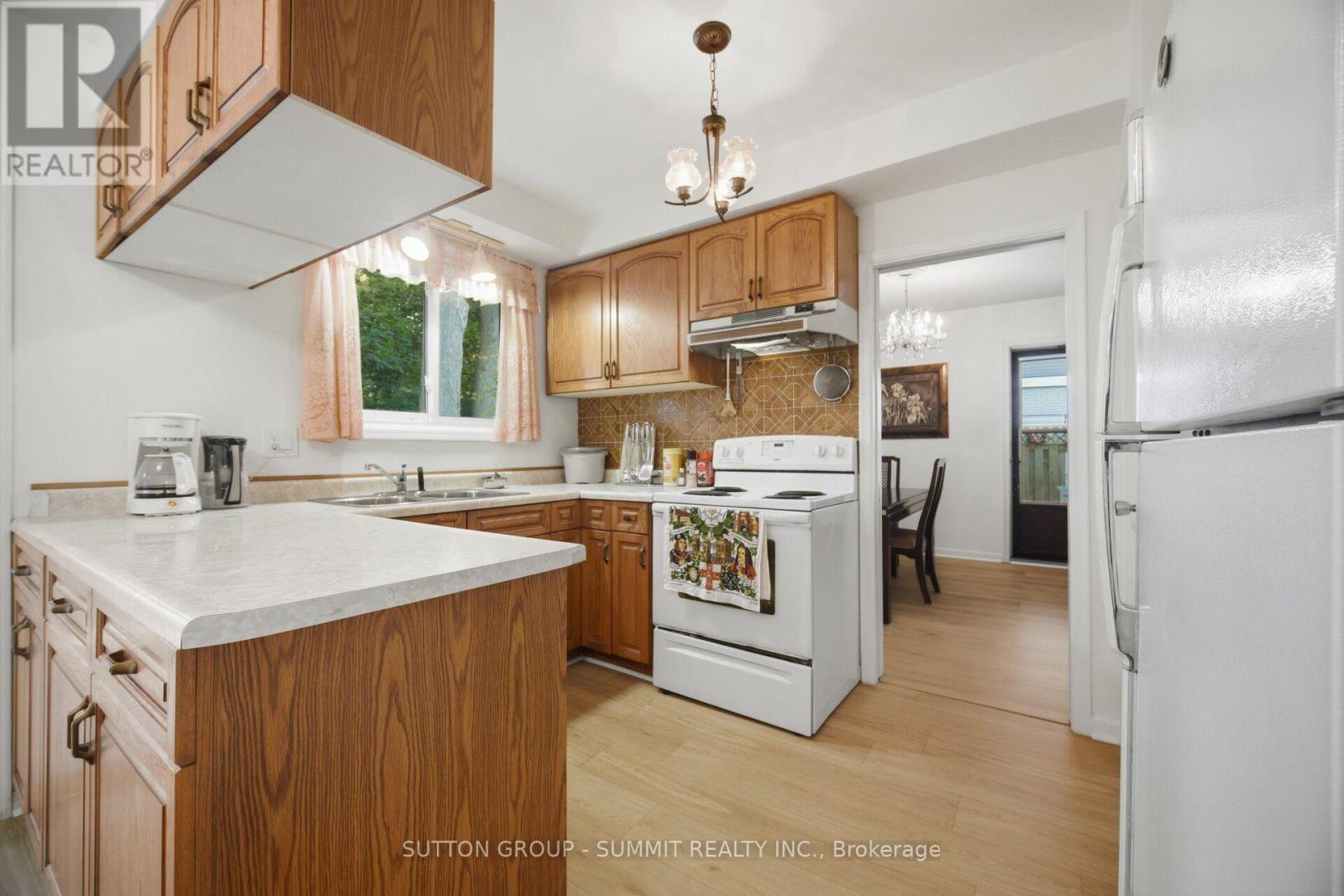 3359 Enniskillen Circle, Mississauga, Ontario  L5C 2M9 - Photo 13 - W13549648