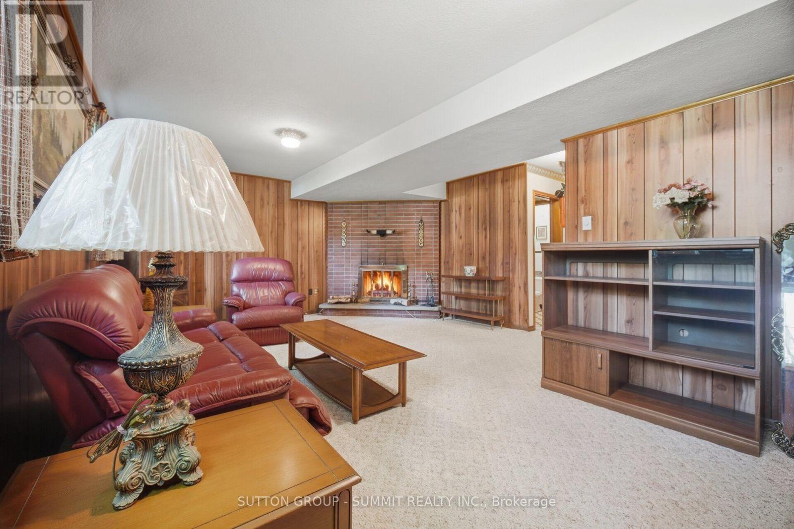 3359 Enniskillen Circle, Mississauga, Ontario  L5C 2M9 - Photo 31 - W13549648