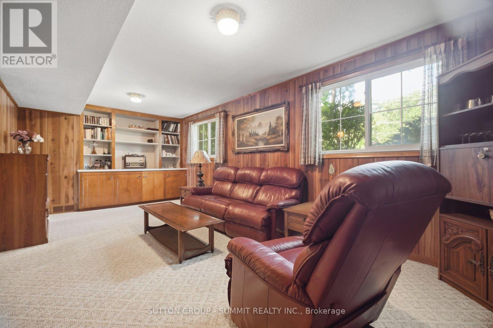 3359 Enniskillen Circle, Mississauga, Ontario  L5C 2M9 - Photo 32 - W13549648