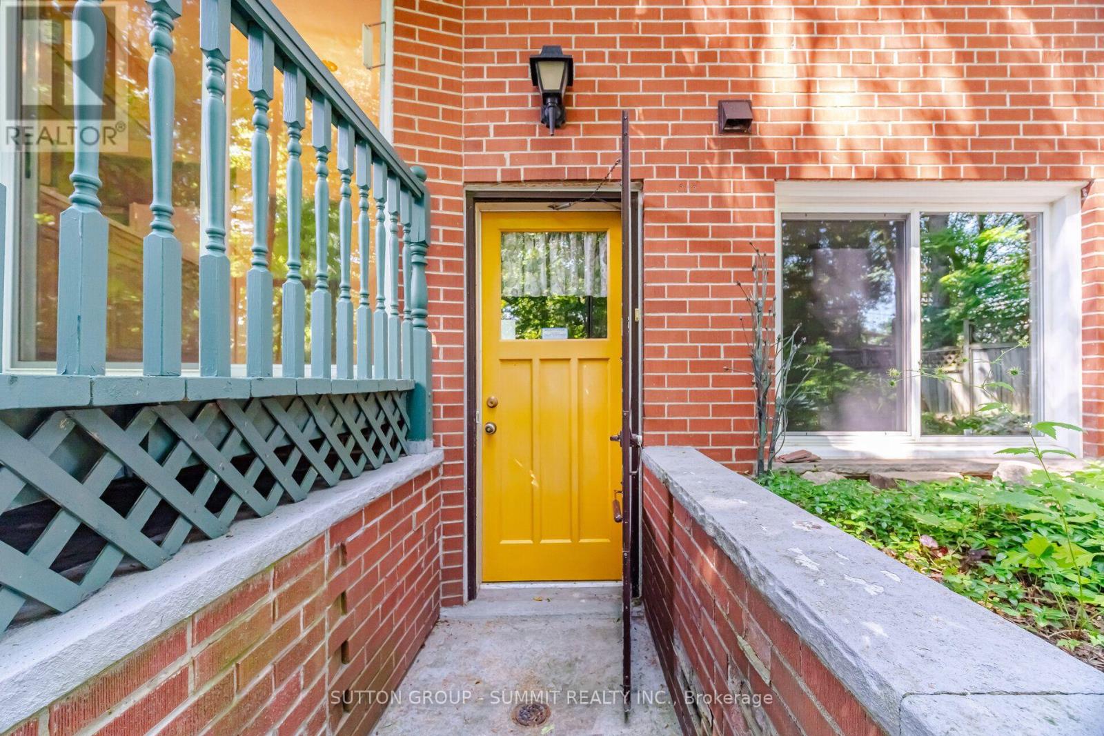 3359 Enniskillen Circle, Mississauga, Ontario  L5C 2M9 - Photo 43 - W13549648