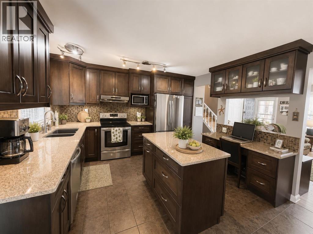 2220 42 Street S, Lethbridge, Alberta  T1K 4Y8 - Photo 4 - A2327108