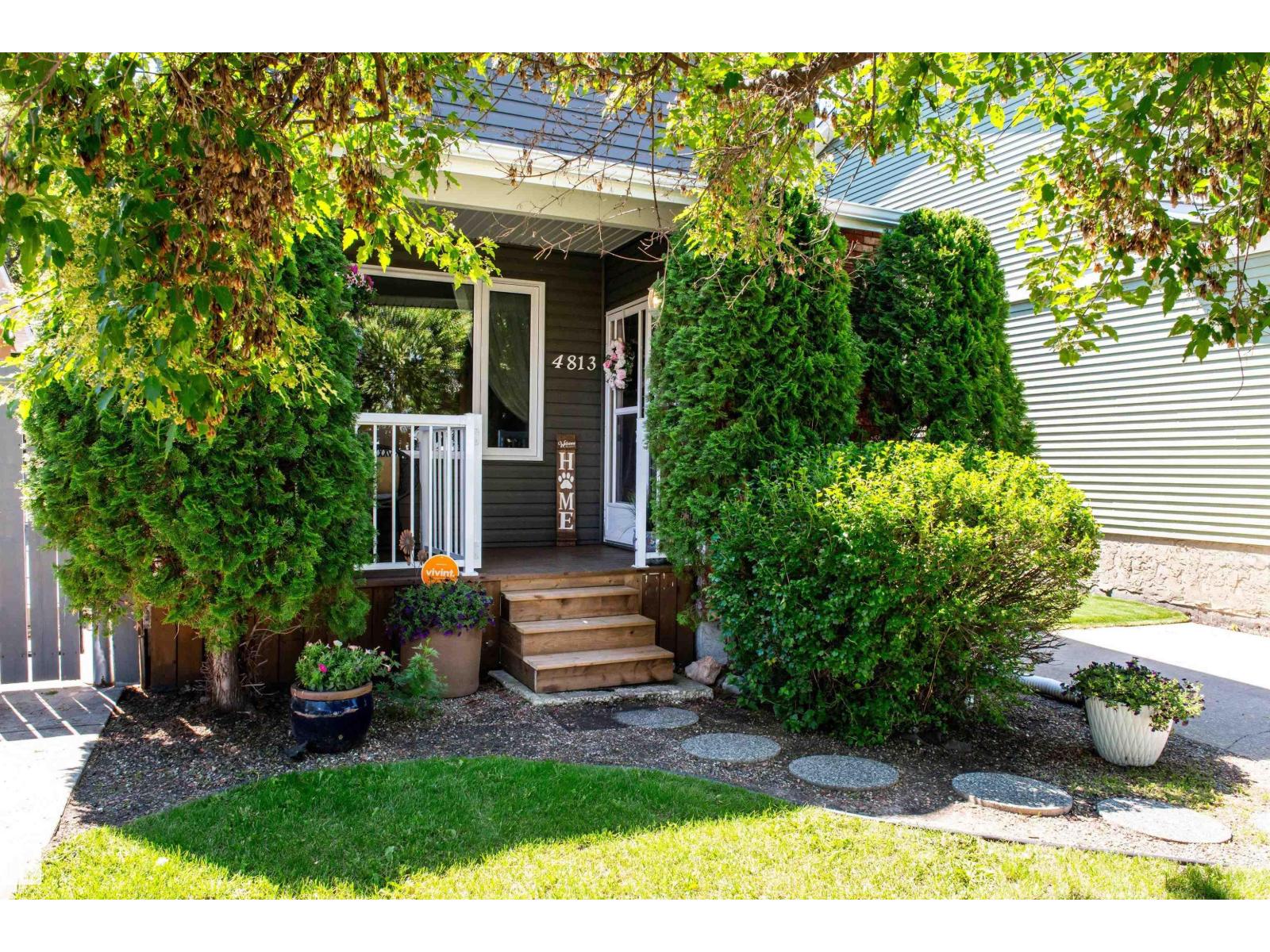 4813 44 AV, Beaumont