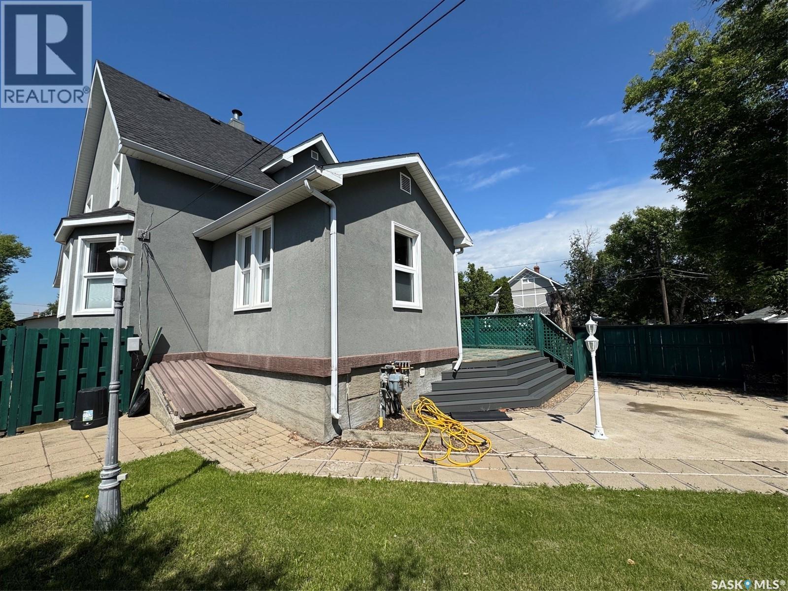 1492 98th Street, North Battleford, Saskatchewan  S9A 0M4 - Photo 41 - SK042248