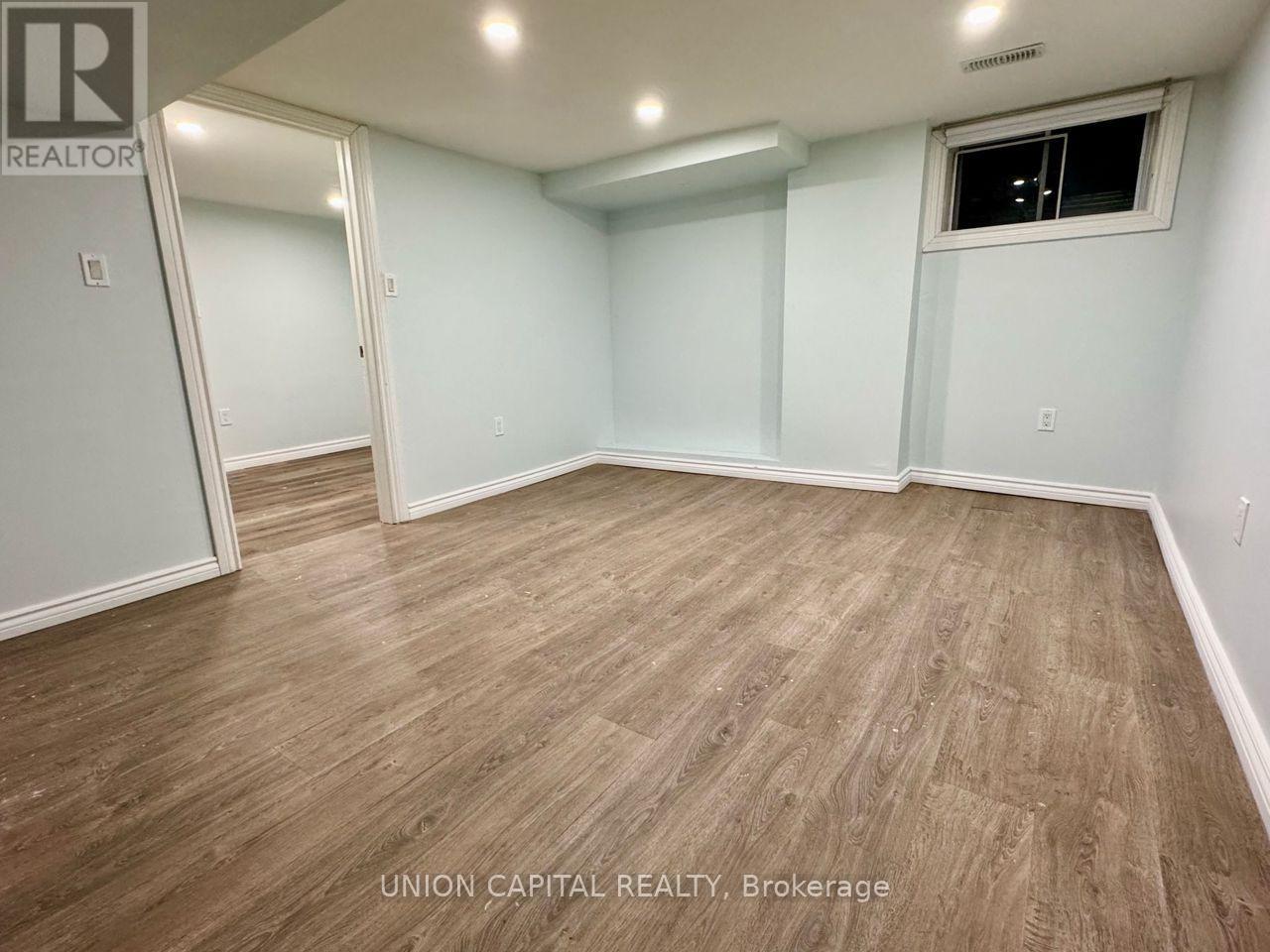 Lower - 96 Hiawatha Road, Toronto, Ontario M4L 2X8 - Photo 6 - E13551544