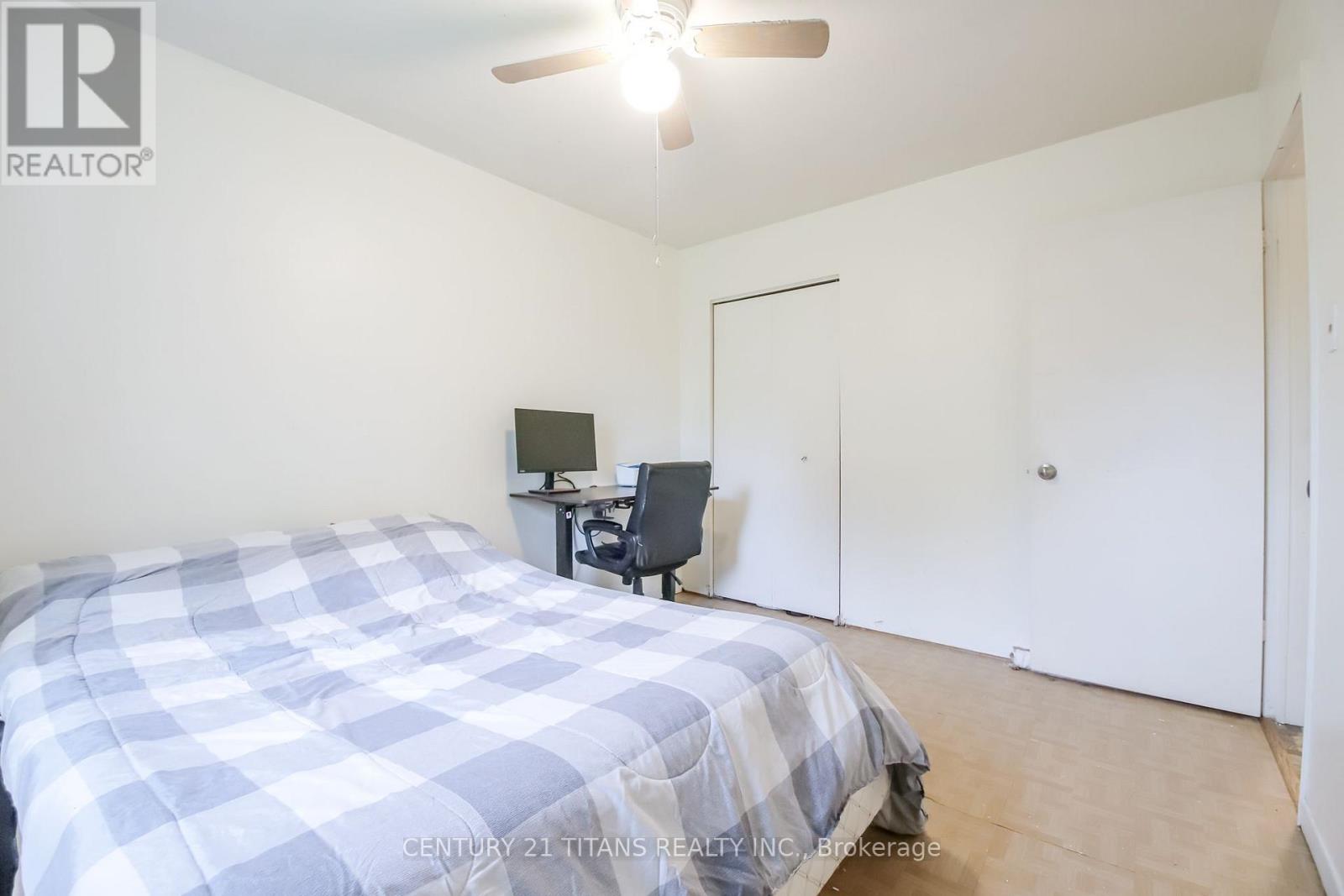 16 Proud Grove, Toronto, Ontario  M1B 1S2 - Photo 35 - E13551606