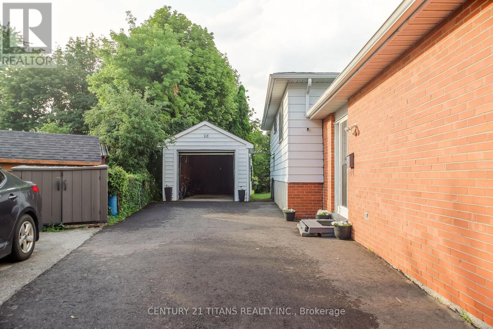 16 Proud Grove, Toronto, Ontario  M1B 1S2 - Photo 47 - E13551606