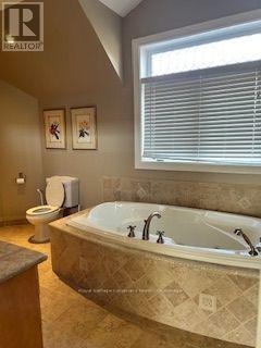 212 Snowbridge Way, Blue Mountains, Ontario  L9Y 0V1 - Photo 17 - X13551604