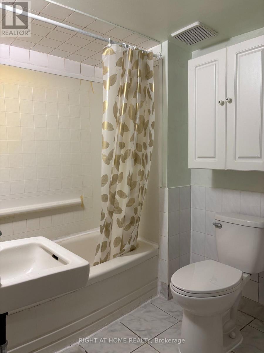 195 Johnson Street, Barrie, Ontario L4M 5Y9 - Photo 13 - S13551638
