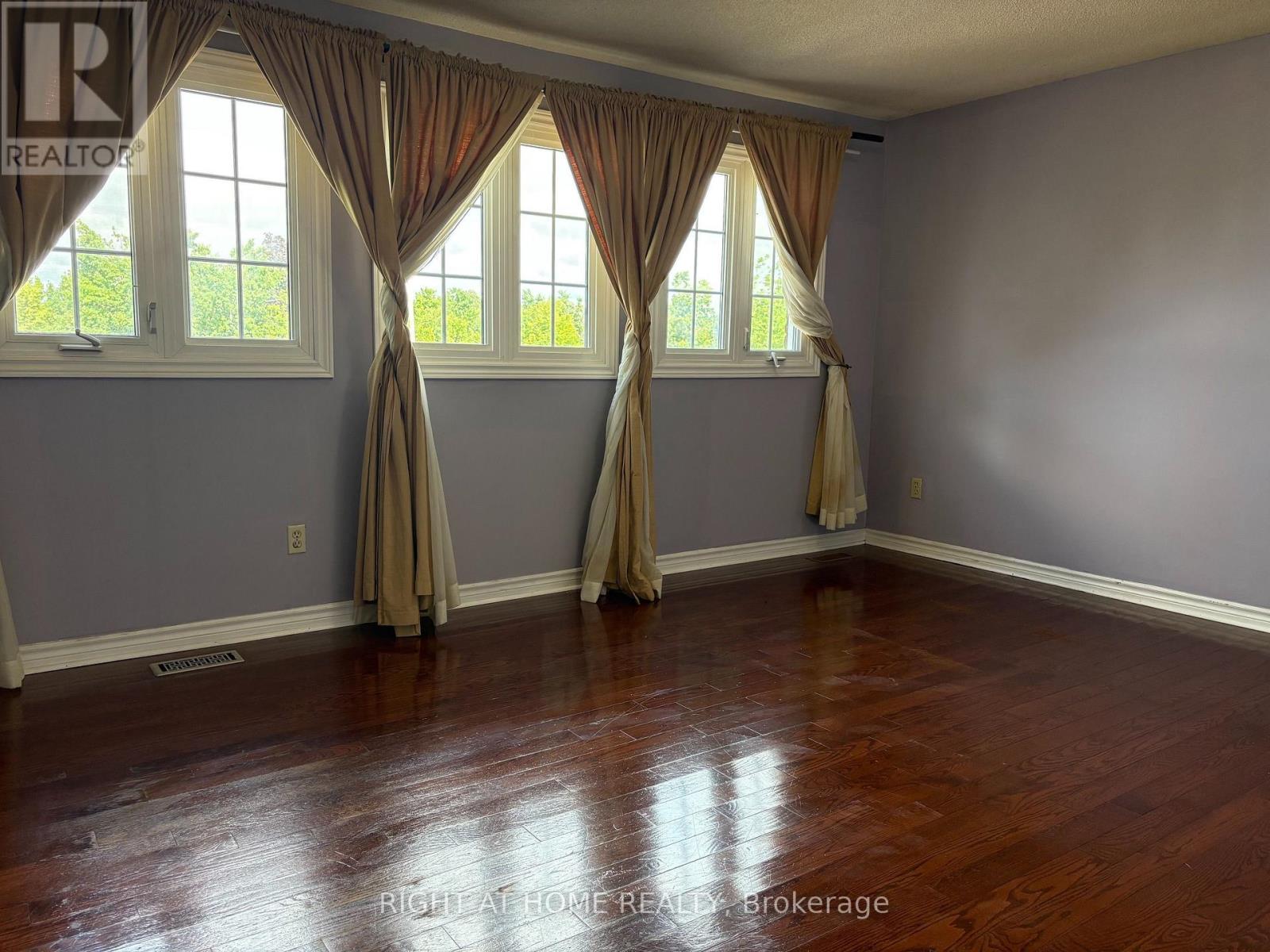195 Johnson Street, Barrie, Ontario L4M 5Y9 - Photo 8 - S13551638