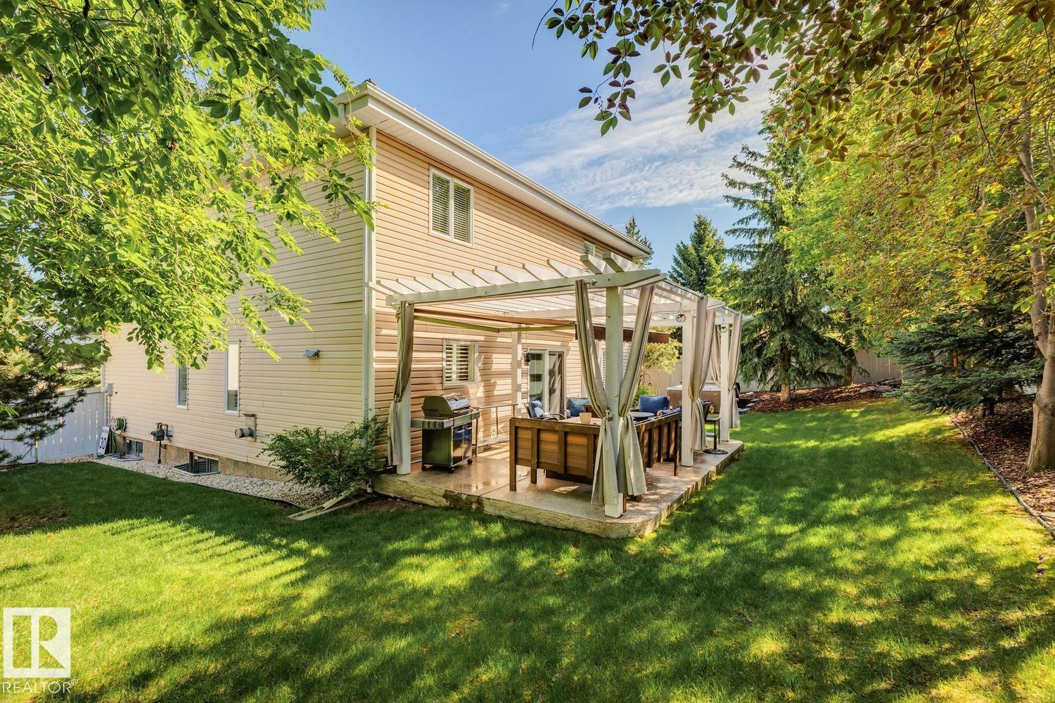1015 Carter Crest Rd NW, Edmonton, Alberta  T6R 2K1 - Photo 47 - E4498297
