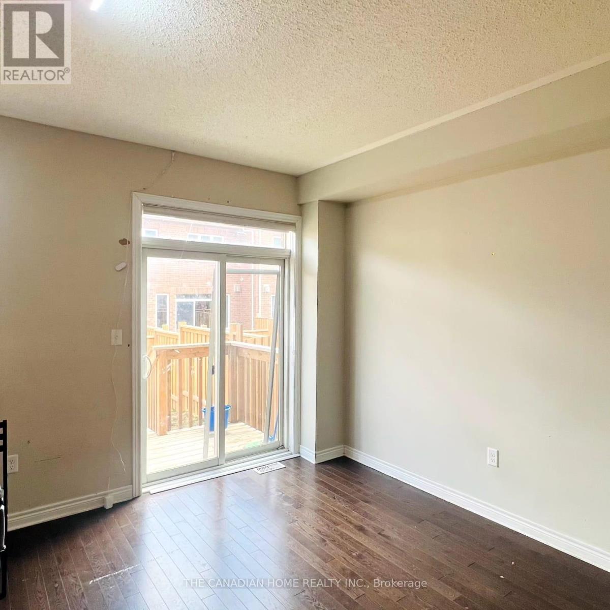 17 Merrybrook Trail, Brampton, Ontario L7A 4W2 - Photo 3 - W13551520