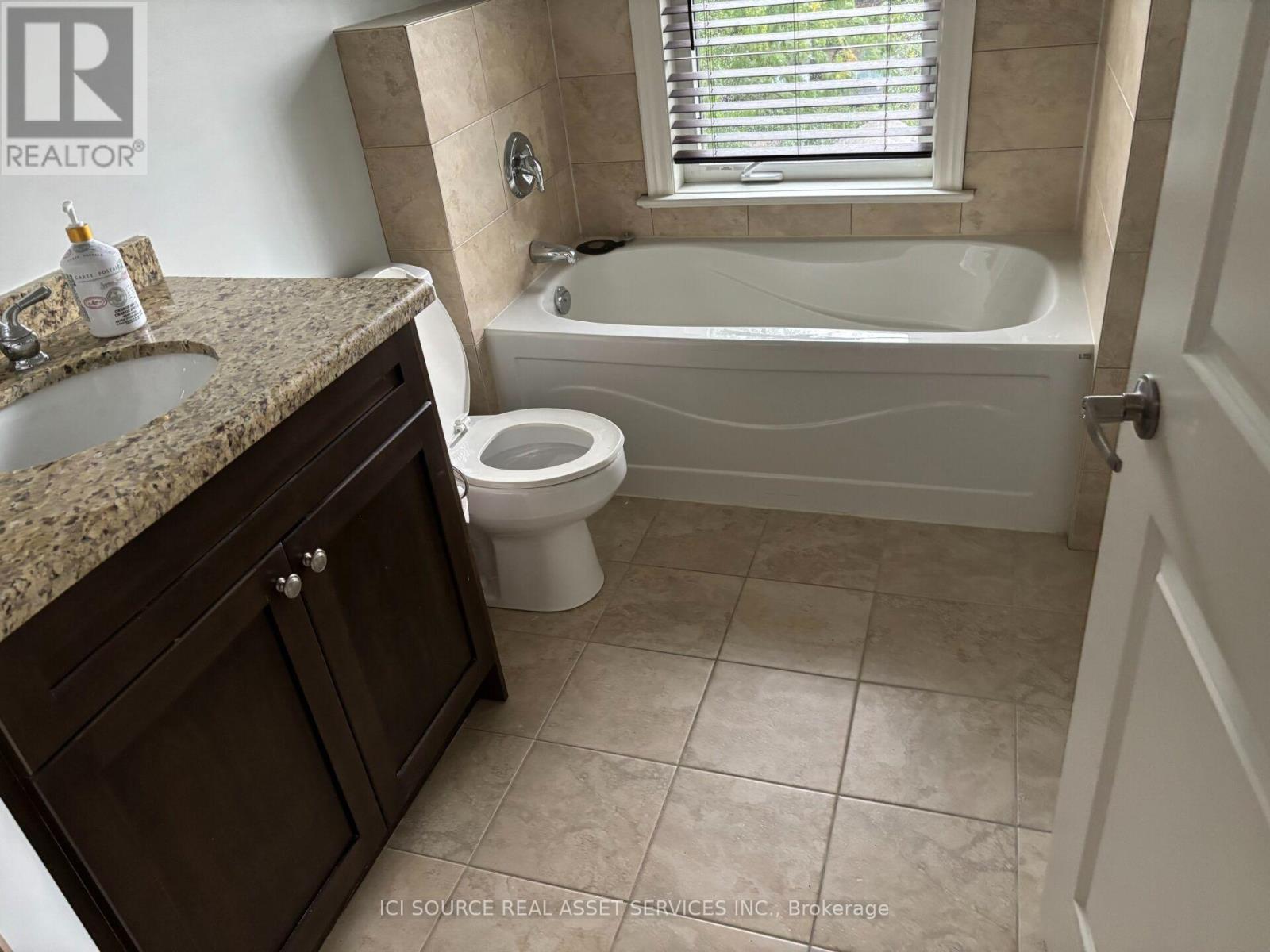 217b Aldercrest Road, Toronto, Ontario  M8W 4J5 - Photo 8 - W13551534