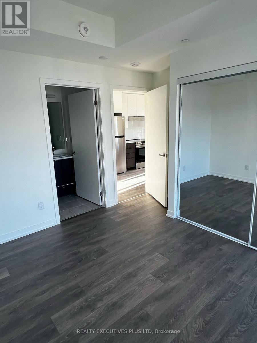 606 - 135 Canon Jackson Drive, Toronto, Ontario  M6M 0C3 - Photo 7 - W13551554