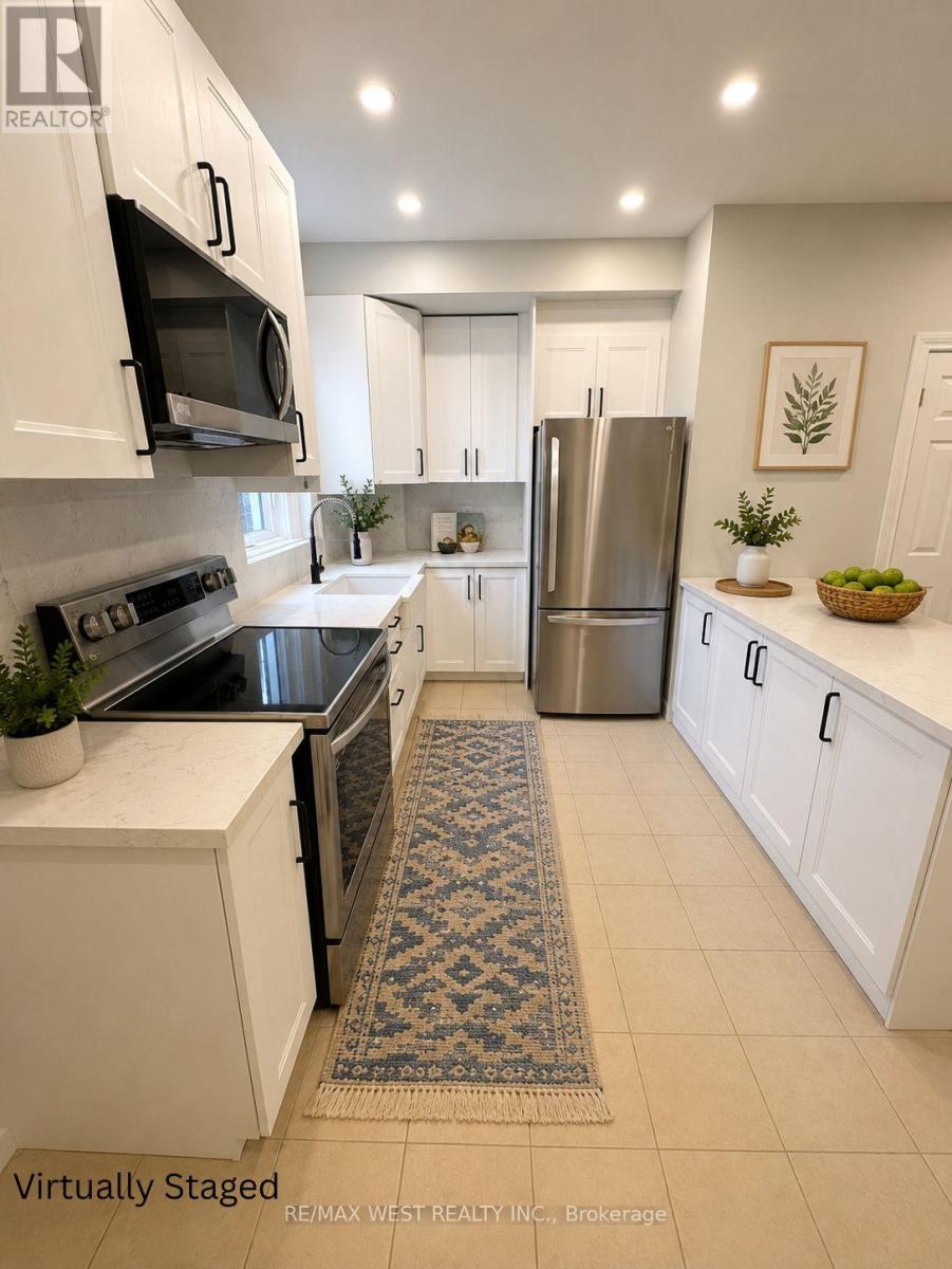 Main - 64 Russett Avenue, Toronto, Ontario  M6H 3M3 - Photo 5 - W13551610