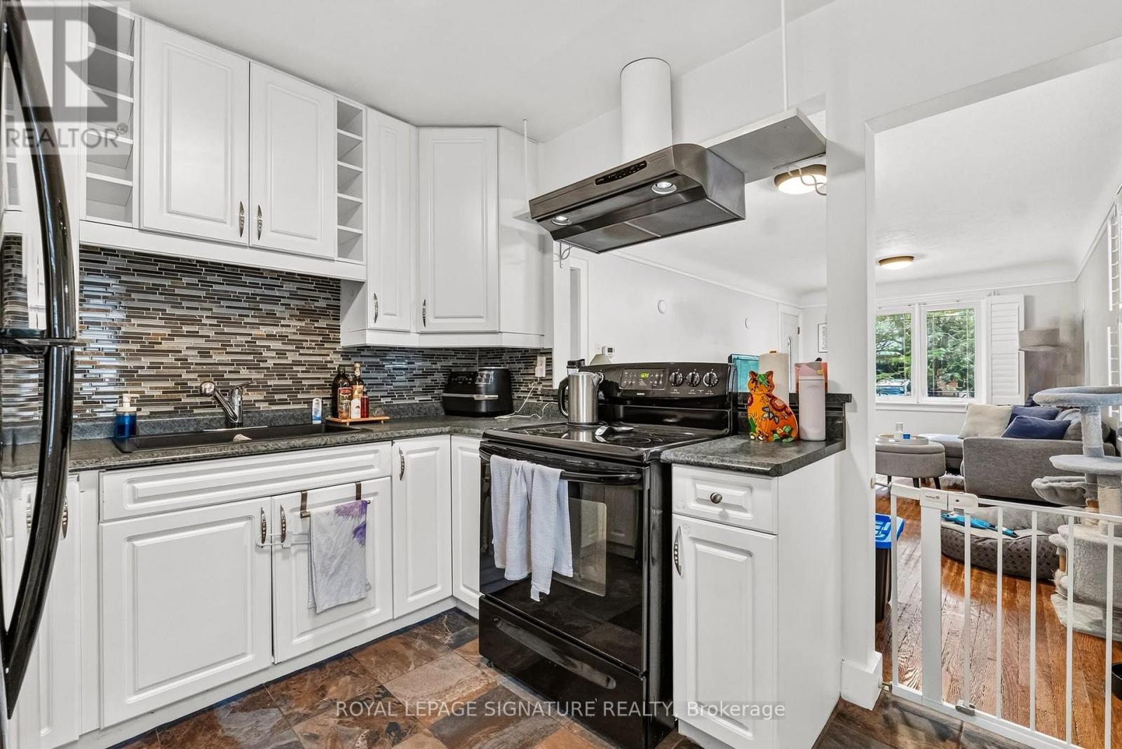 15 Ravine Road, St. Catharines, Ontario  L2P 3A6 - Photo 5 - X13551500