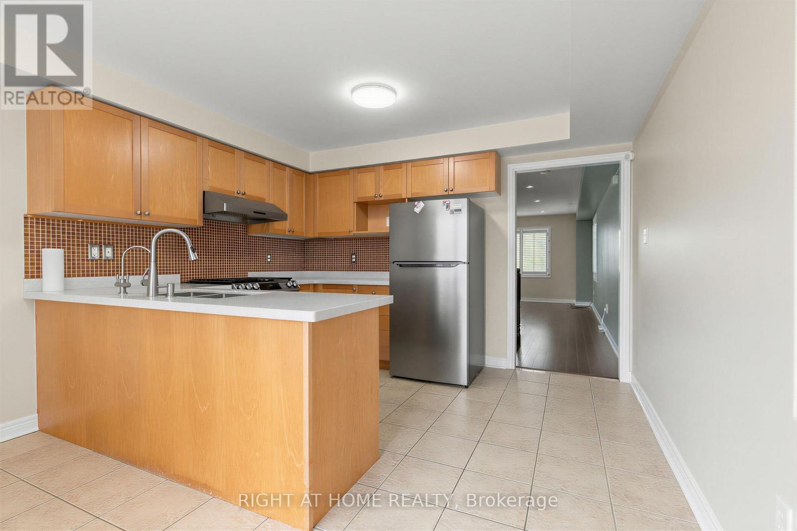 2628 Bur Oak Avenue, Markham, Ontario  L6B 1J2 - Photo 13 - N13244432