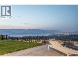 1050 Ledgeview Court, Kelowna, British Columbia  V1W 5M6 - Photo 71 - 10394388
