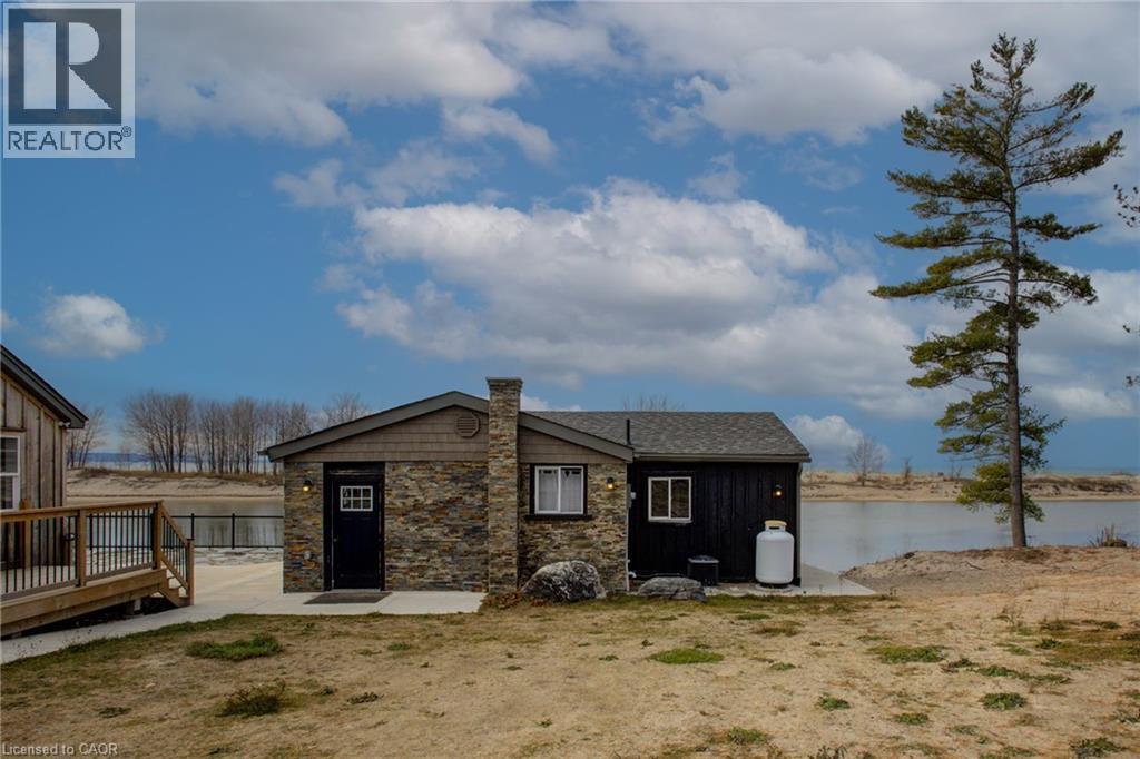 4 Browns Lane, Wasaga Beach, Ontario  L9Z 2L8 - Photo 2 - 40846462