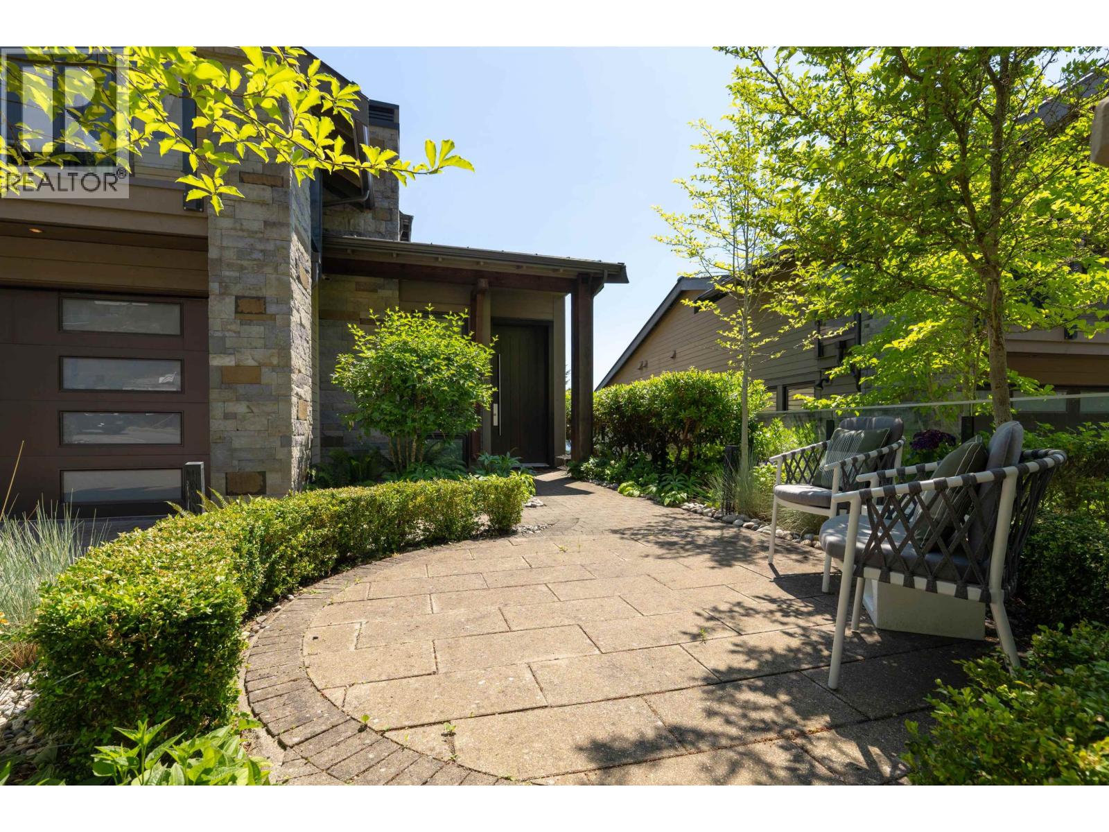 2980 Burfield Place, West Vancouver, British Columbia  V7S 0A9 - Photo 2 - R3145120