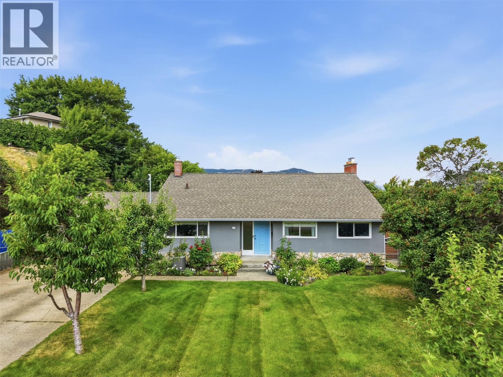 1829 Orchard Drive