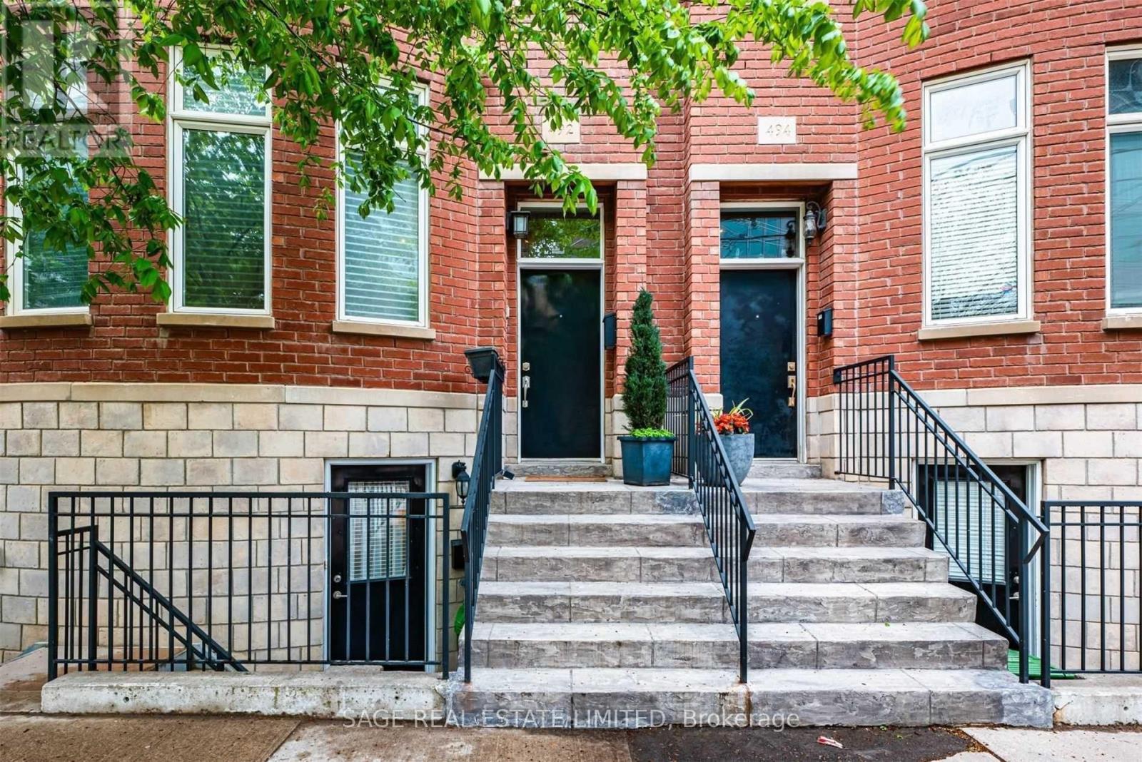 492 KING STREET E, toronto (moss park), Ontario