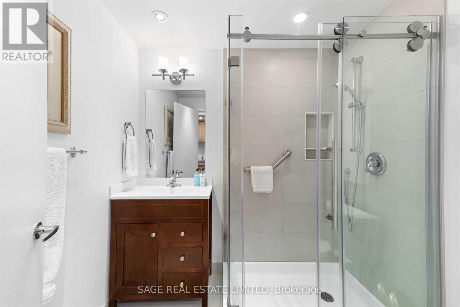492 King Street E, Toronto (Moss Park), Ontario  M5A 1L8 - Photo 8 - C13551660