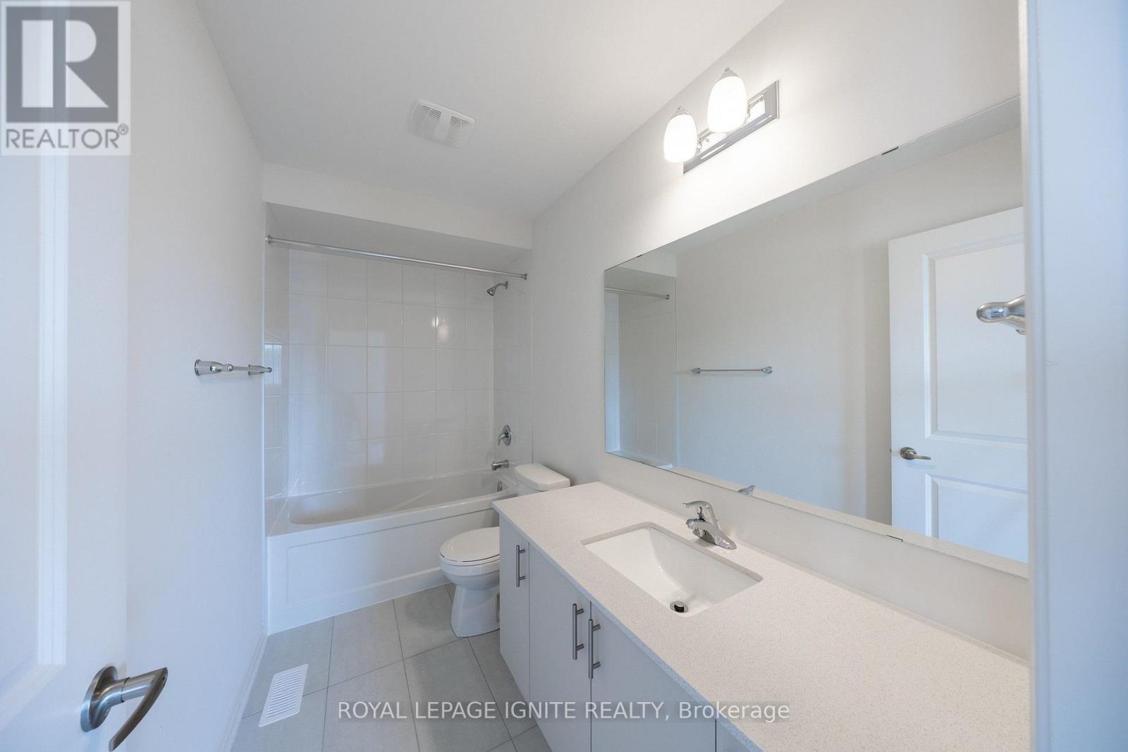 3 Rackham Lane, Clarington, Ontario  L1E 0M3 - Photo 29 - E13551668